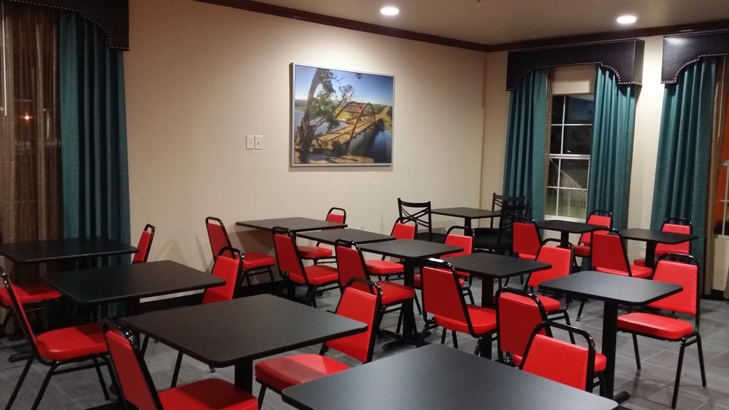Texan Inn And Suites Tilden Esterno foto